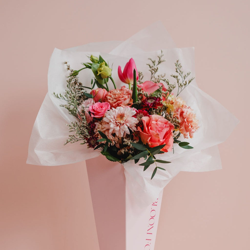 BLOOMS & CHOCOLATE - MOTHER'S DAY