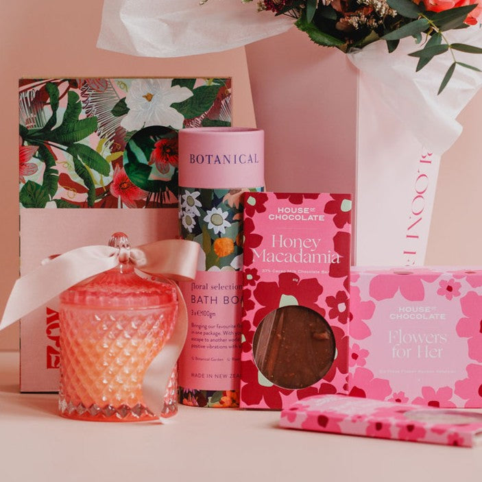BLUSH MOTHER'S DAY GIFT SET