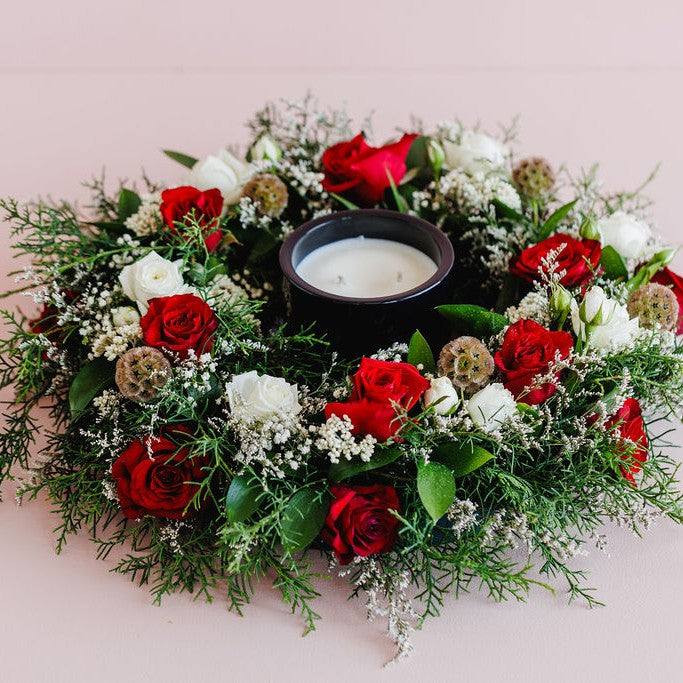 CHRISTMAS FLORAL WREATH CENTERPIECE