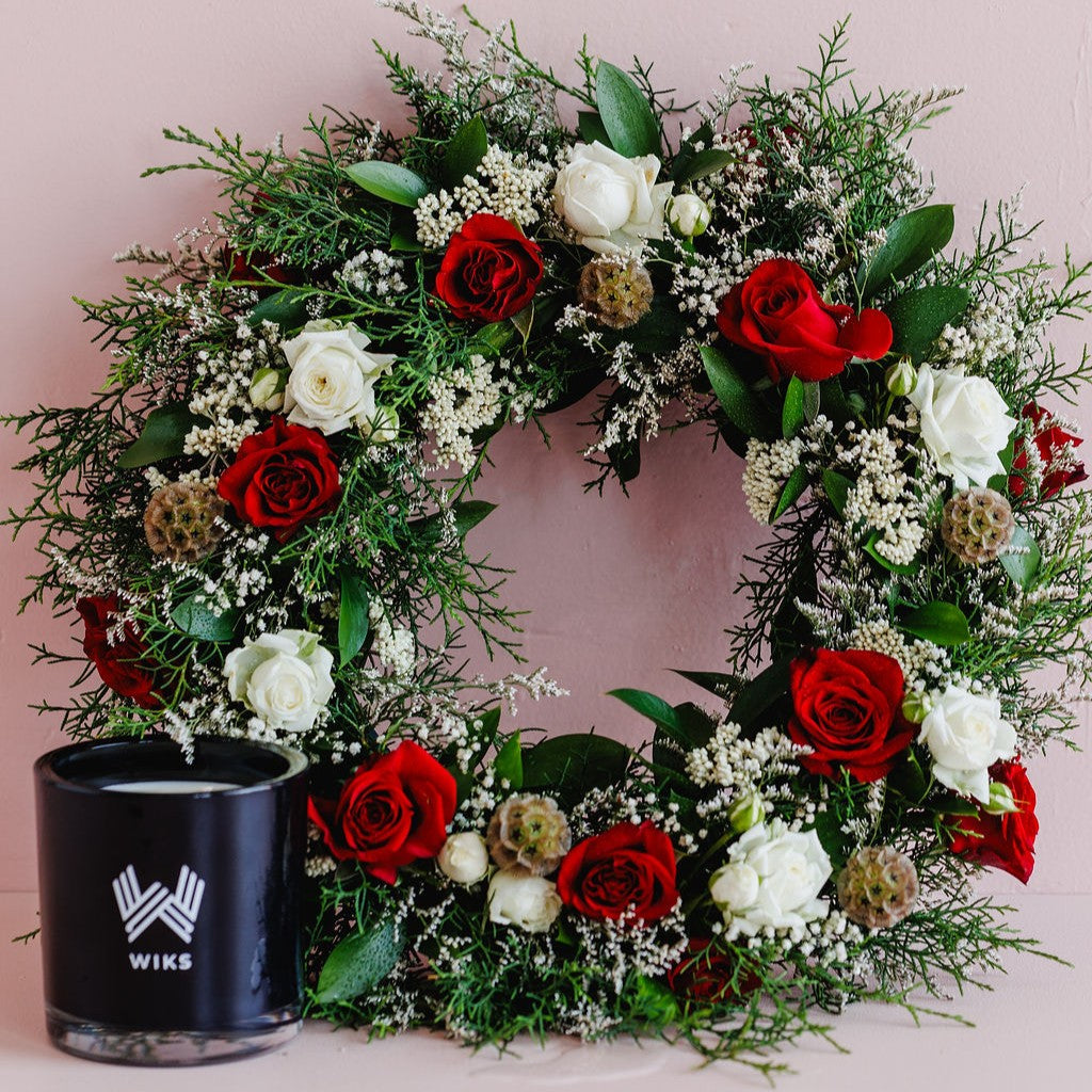 CHRISTMAS FLORAL WREATH CENTERPIECE