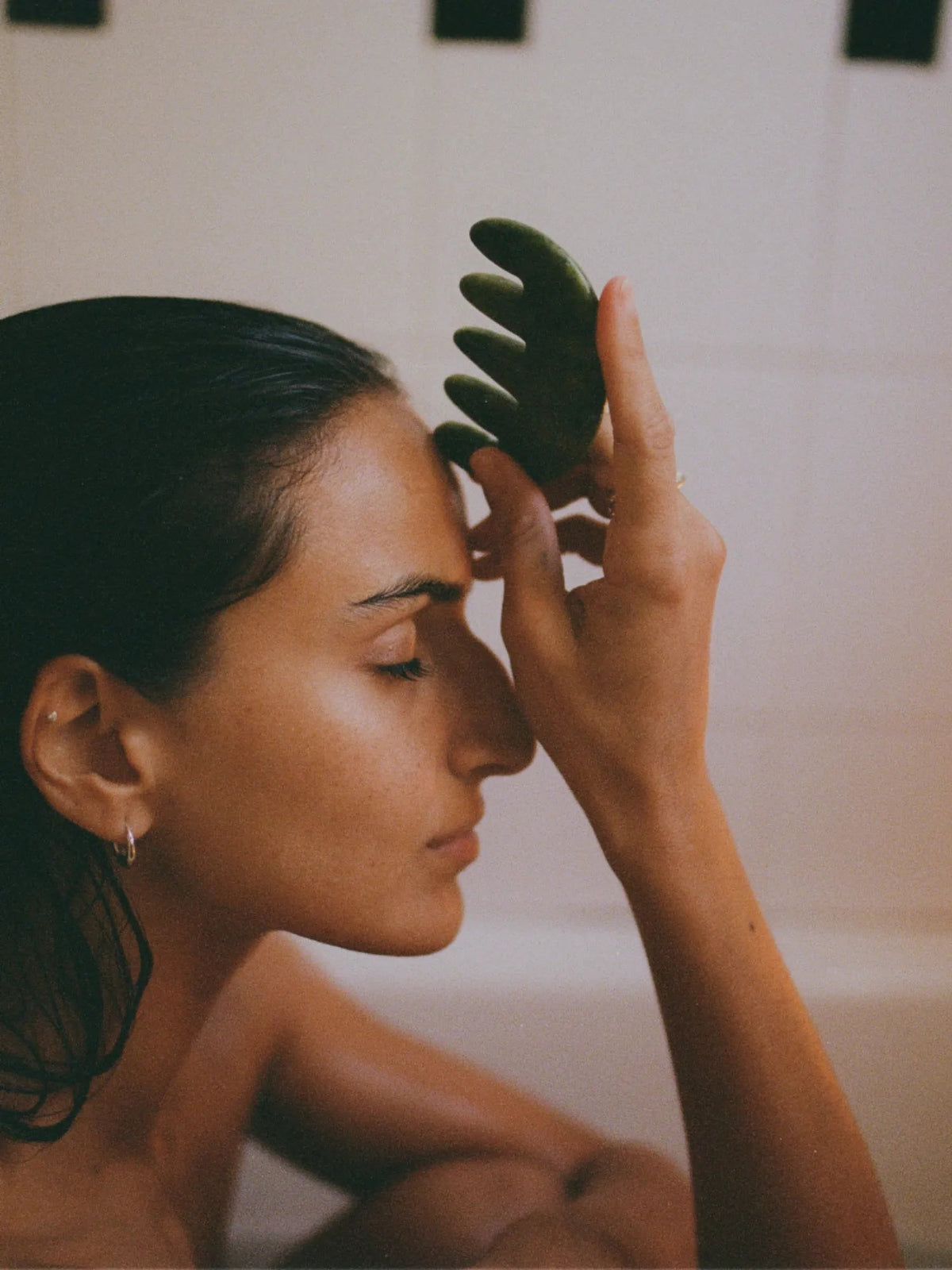 Jade Scalp Stimulator